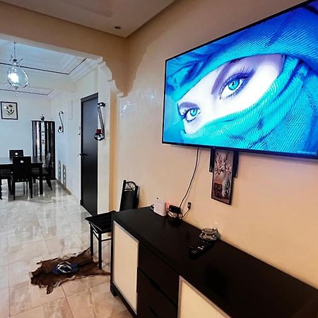 Magnifique Appartement Spacieux Confort Propre Familial 2 Chambres Salon Et Salle A Manger A 20Mn A Pied De Place Jemaa El Fina 4 Piscines Dans Espace De Golf A 12 Mn En Voitures L Entree Est Gratuit Pour La Clientele Ouvert Entre 10H Et 20H Marrakesh Luaran gambar
