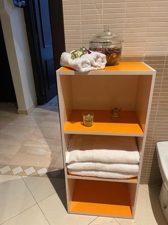 Magnifique Appartement Spacieux Confort Propre Familial 2 Chambres Salon Et Salle A Manger A 20Mn A Pied De Place Jemaa El Fina 4 Piscines Dans Espace De Golf A 12 Mn En Voitures L Entree Est Gratuit Pour La Clientele Ouvert Entre 10H Et 20H Marrakesh Luaran gambar