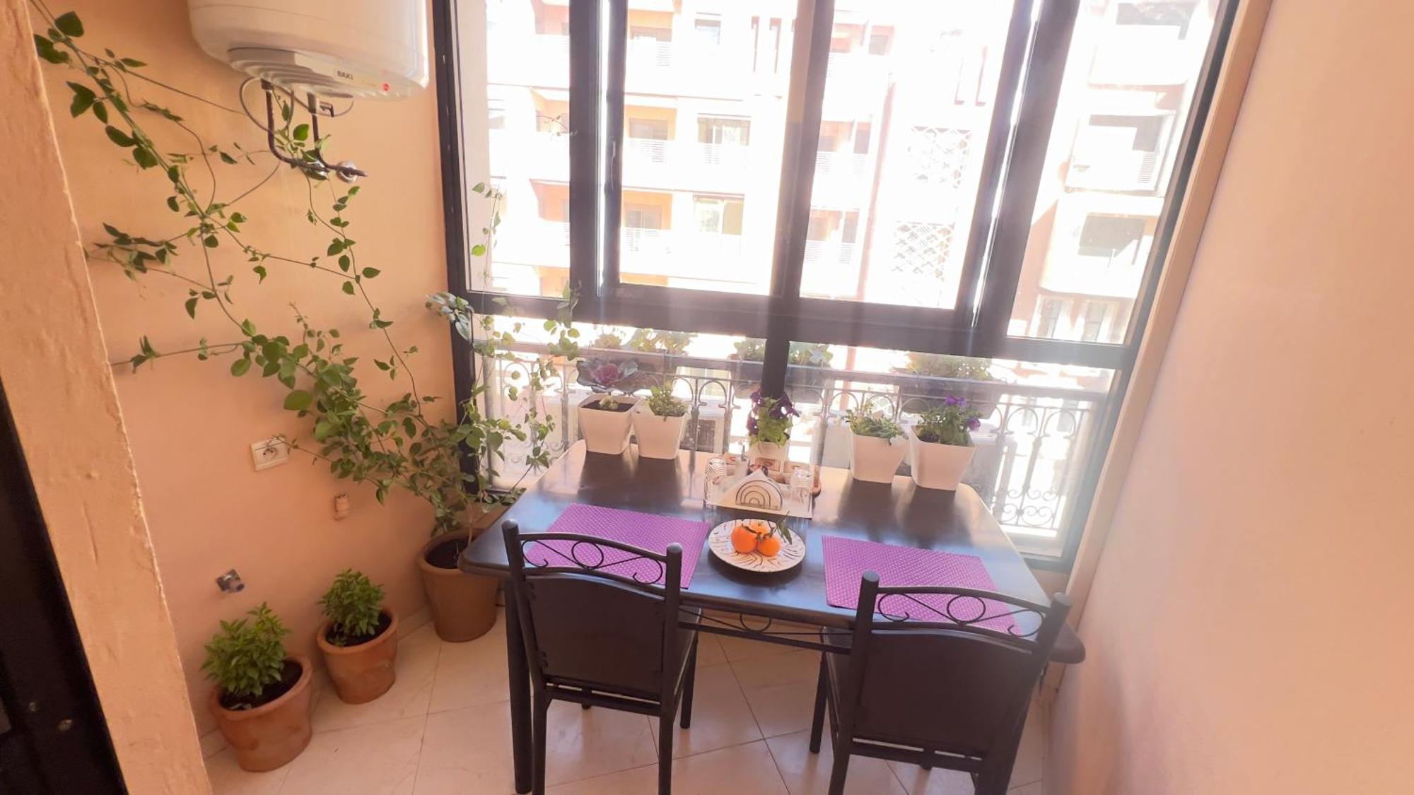Magnifique Appartement Spacieux Confort Propre Familial 2 Chambres Salon Et Salle A Manger A 20Mn A Pied De Place Jemaa El Fina 4 Piscines Dans Espace De Golf A 12 Mn En Voitures L Entree Est Gratuit Pour La Clientele Ouvert Entre 10H Et 20H Marrakesh Luaran gambar