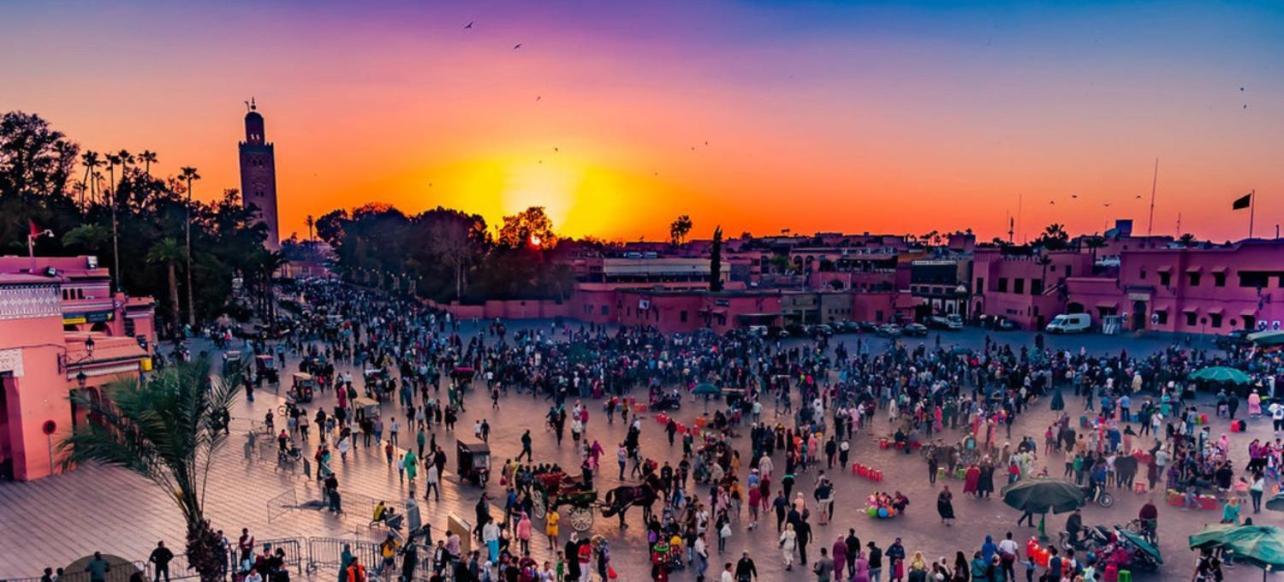 Magnifique Appartement Spacieux Confort Propre Familial 2 Chambres Salon Et Salle A Manger A 20Mn A Pied De Place Jemaa El Fina 4 Piscines Dans Espace De Golf A 12 Mn En Voitures L Entree Est Gratuit Pour La Clientele Ouvert Entre 10H Et 20H Marrakesh Luaran gambar